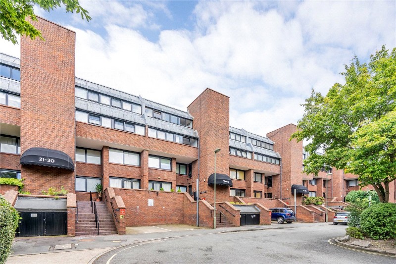 Britten Close, London, NW11