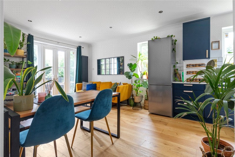 Bristowe Close, London, SW2