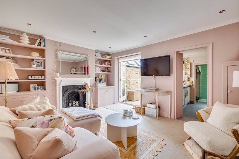 Chesson Road, London, W14