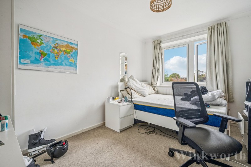 Flat 6, Caversham House, Friary Estate, London, SE15