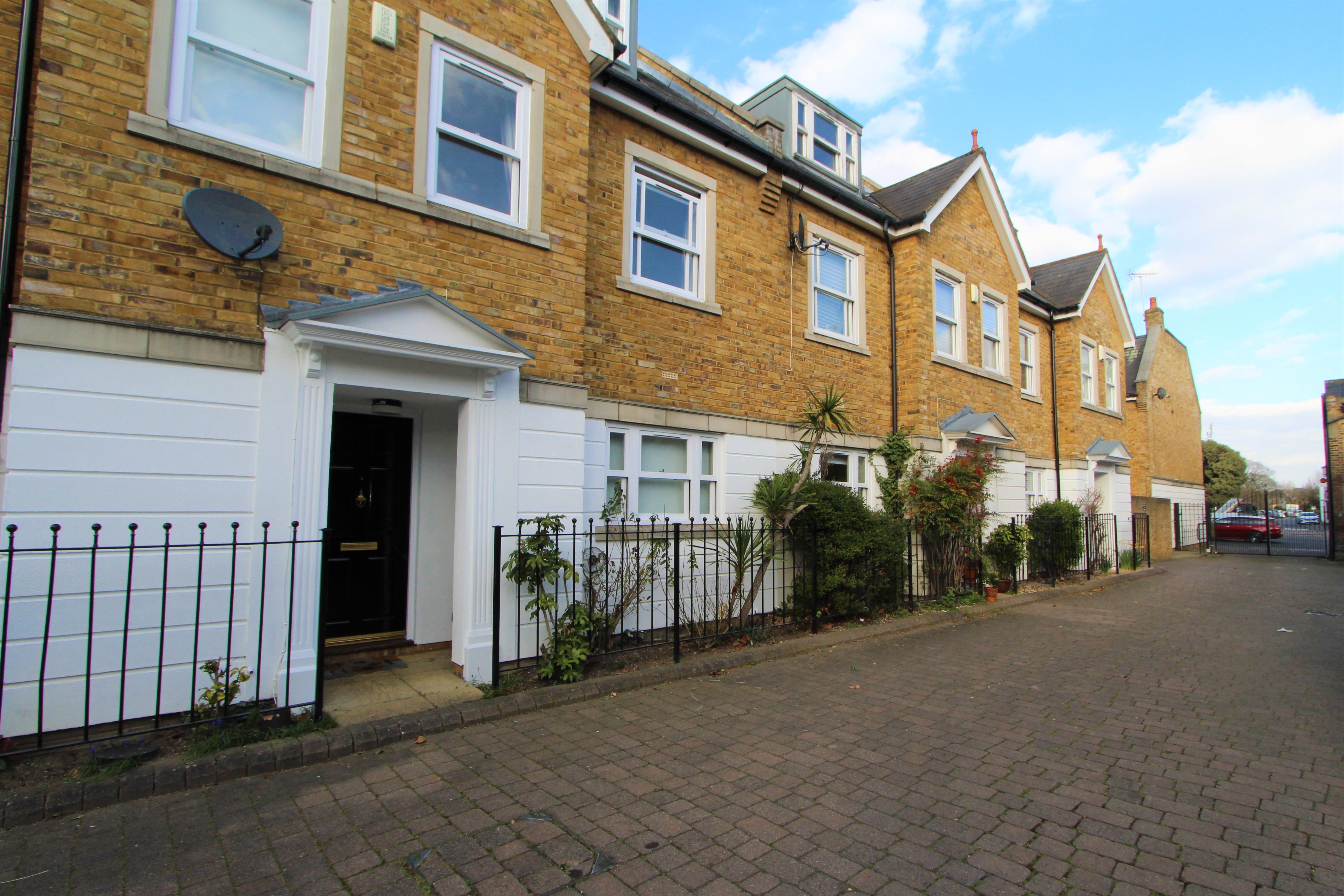 Gideon Mews, St Marys Road, Ealing, London, W5