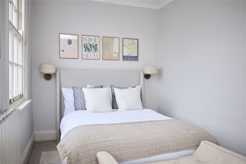 Ordnance Mews, London, NW8