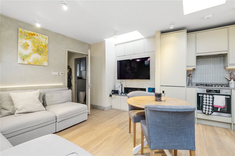Richards Place, London, SW3