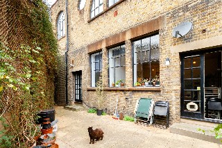 Montague Court, Hackney, London, E8