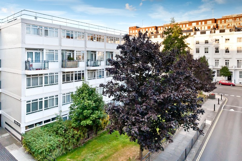 Churchill Gardens, London, SW1V