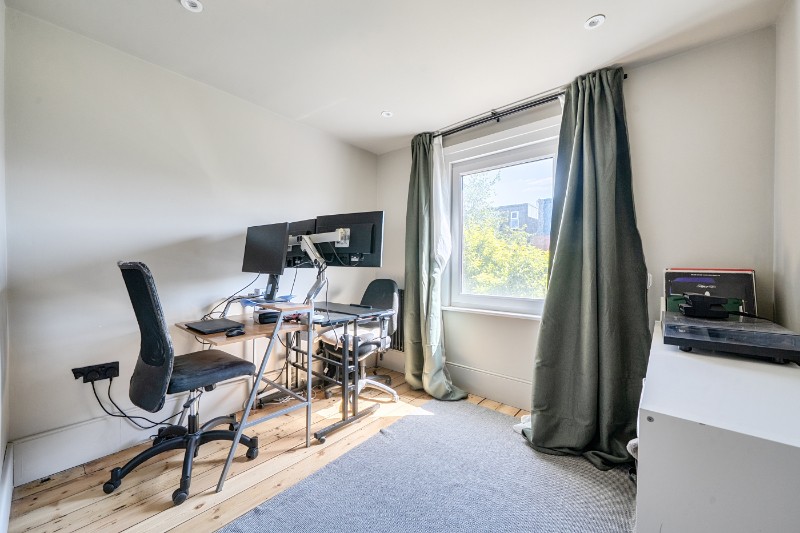 Farren Road, London, SE23