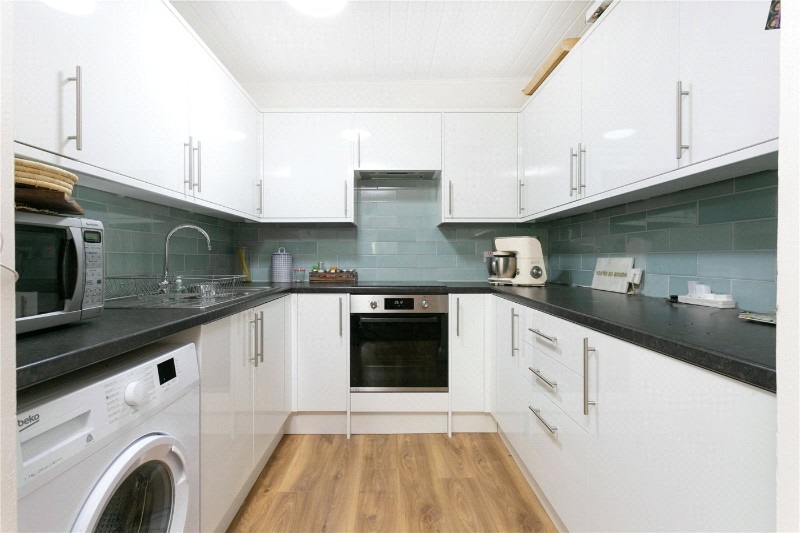 Kempton Court, 2 Durward Street, E1
