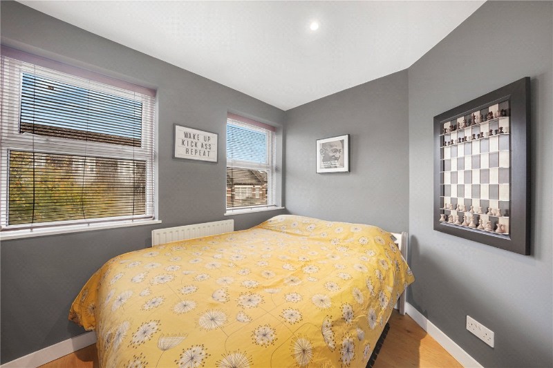 Alexandra Park Road, London, N10
