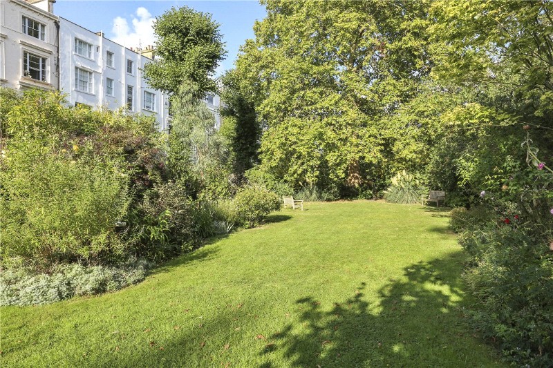 Elgin Crescent, London, W11