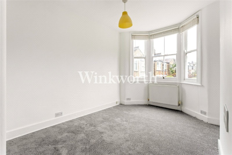 Kirkstall Avenue, London, N17