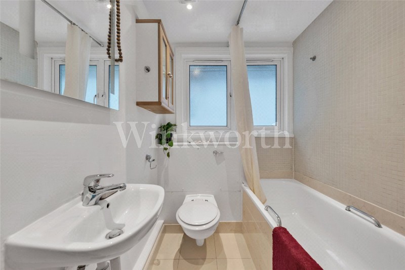 Golders Green Crescent, London, NW11