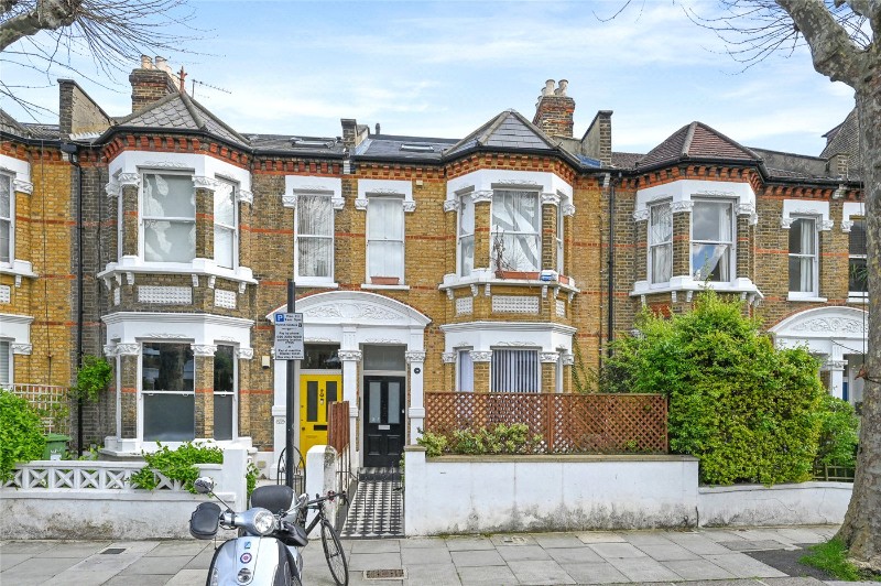 Ormiston Grove, London, W12
