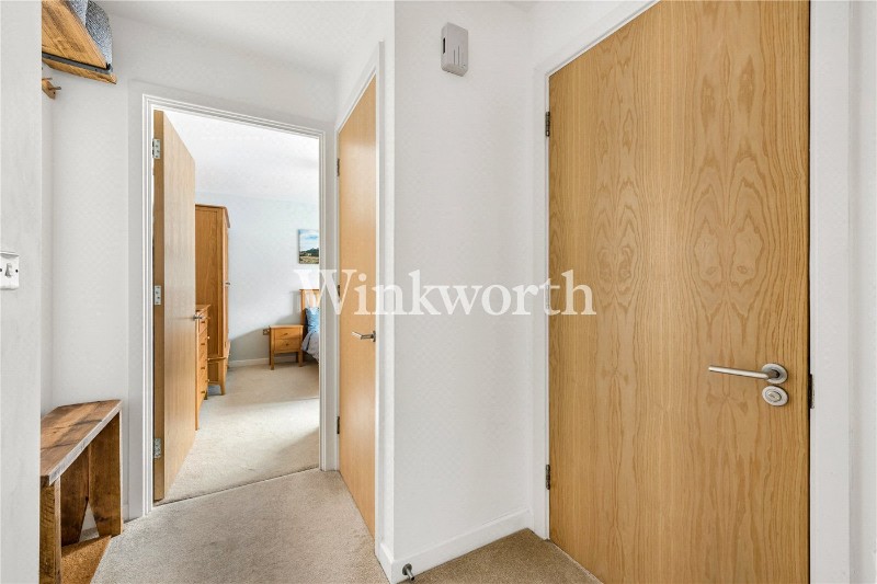 Leverton Close, London, N22