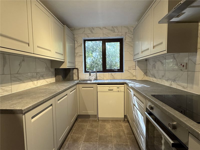 De Bohun Avenue, London, N14