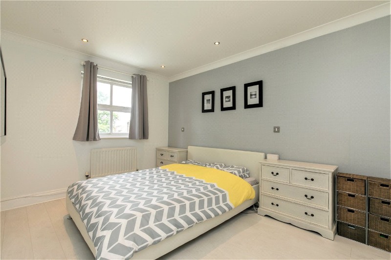 Montgomerie Mews, London, SE23
