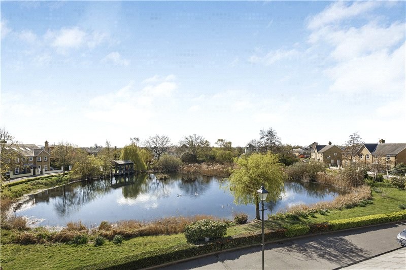 Devereux Lane, Barnes, London, SW13