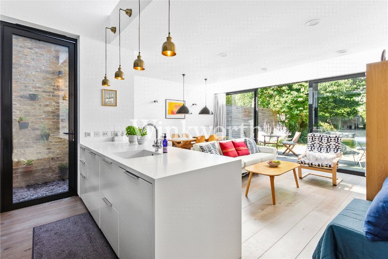 Eaton Park Road, London, N13