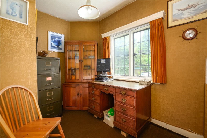 Byfleet Road, Cobham, Surrey, KT11