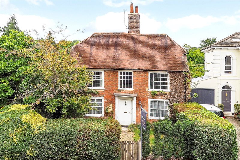 College Street, Petersfield, Hampshire, GU31