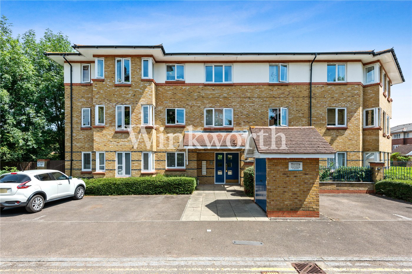 2 bedroom property for sale in Myddleton Avenue, London, N4 (Ref