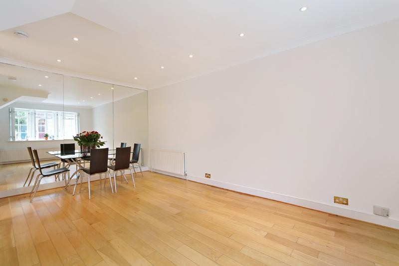 Linden Gardens, Chiswick, W4
