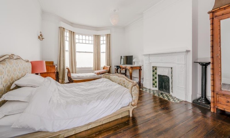 Sellons Avenue, London, NW10