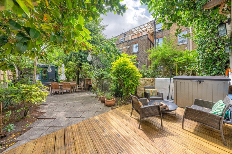Elgin Avenue, London, W9