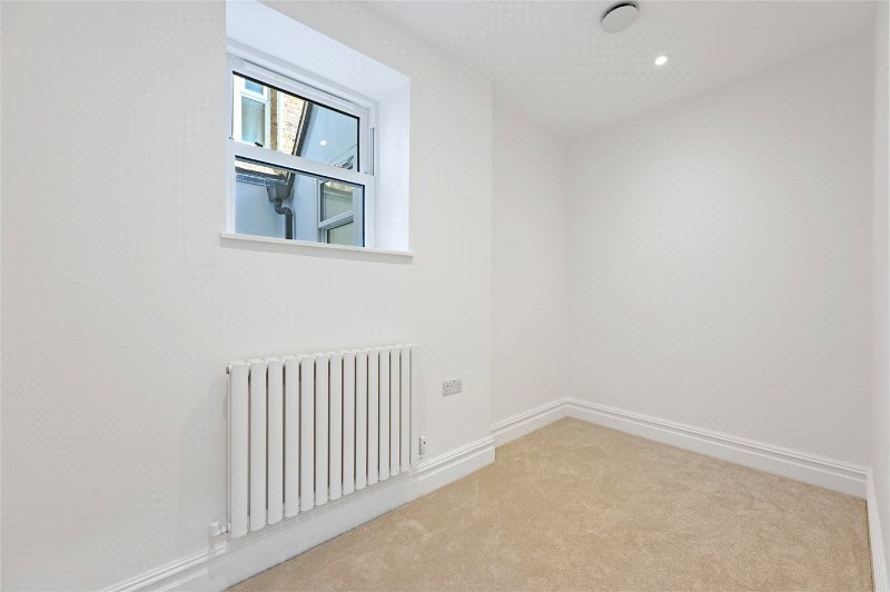 Ellerslie Road, London, W12