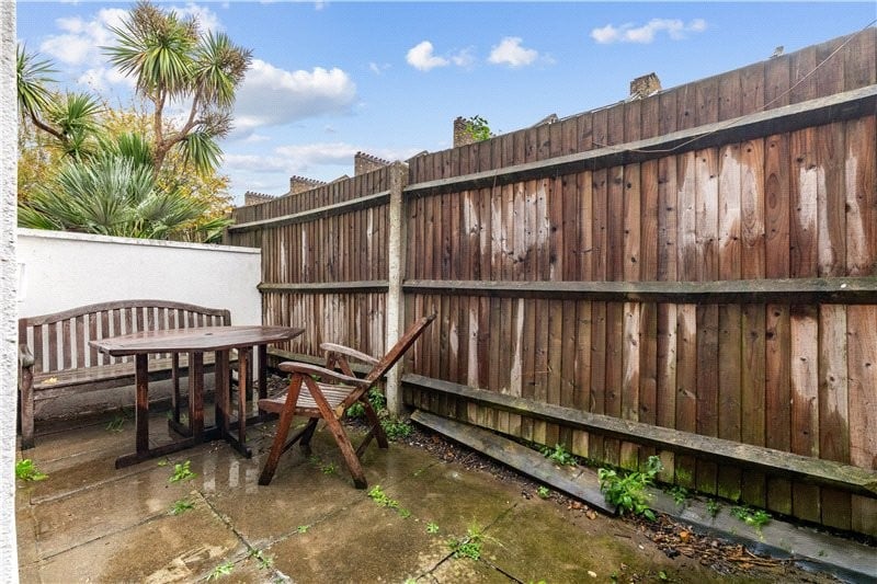 Henshaw Street, London, SE17