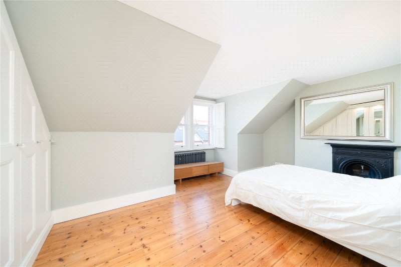 Chelverton Road, London, SW15