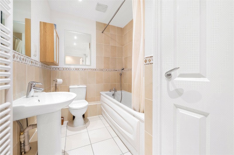 Hayes Grove, London, SE22