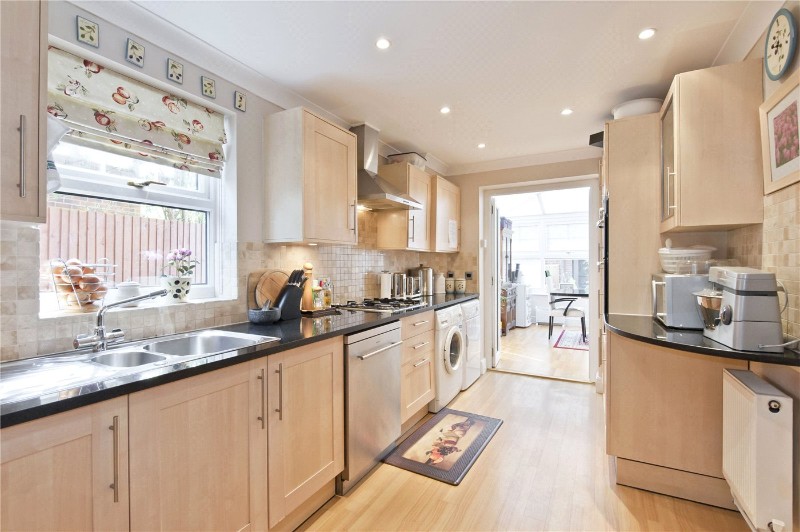 Saint Andrews Gardens, Cobham, Surrey, KT11