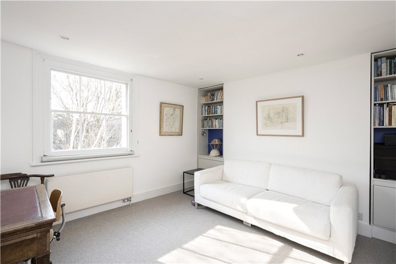 Stockwell Park Crescent, London, SW9