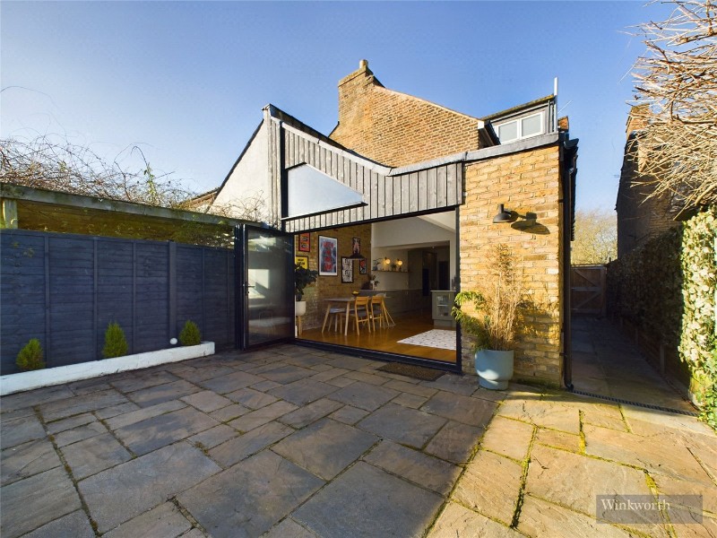 Hook Road, Chessington, KT9