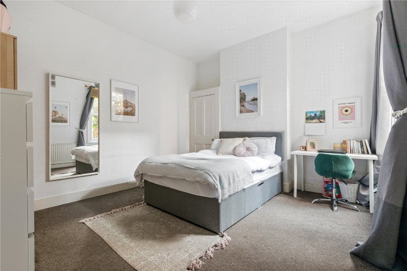 Tooting Bec Road, London, SW17