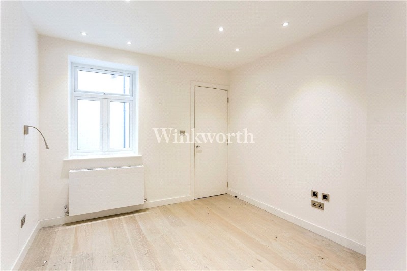 Finchley Road, London, NW2