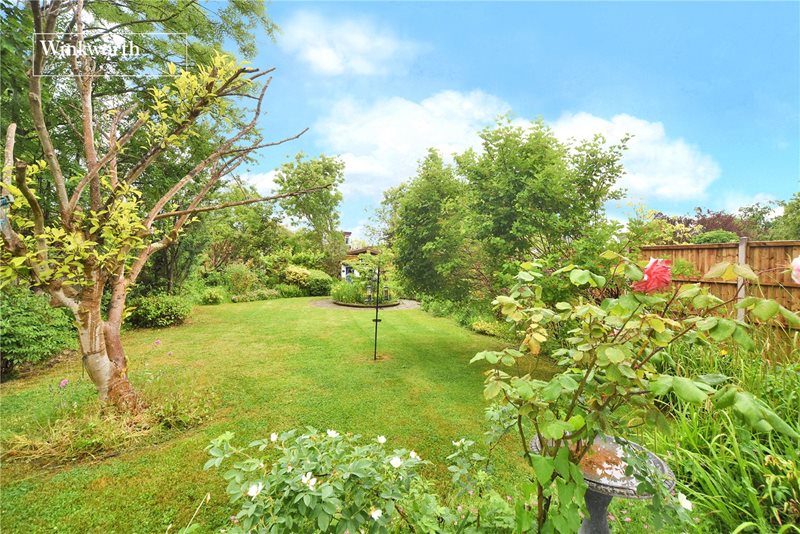 Tudor Avenue, Worcester Park, KT4