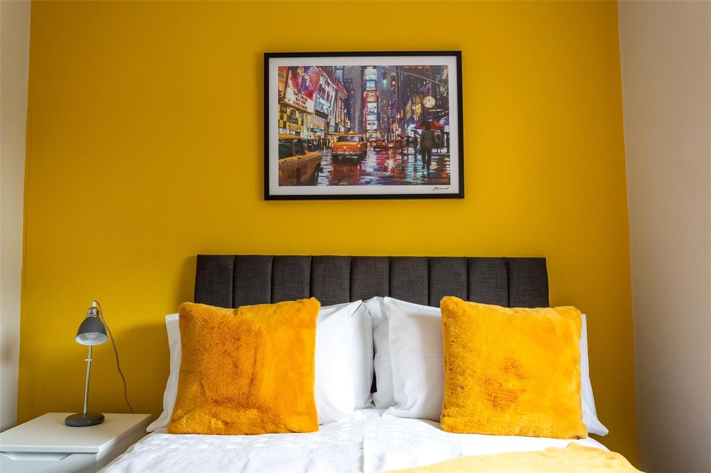 1 bedroom property to rent in Balmoral Road, WestcliffonSea, Essex