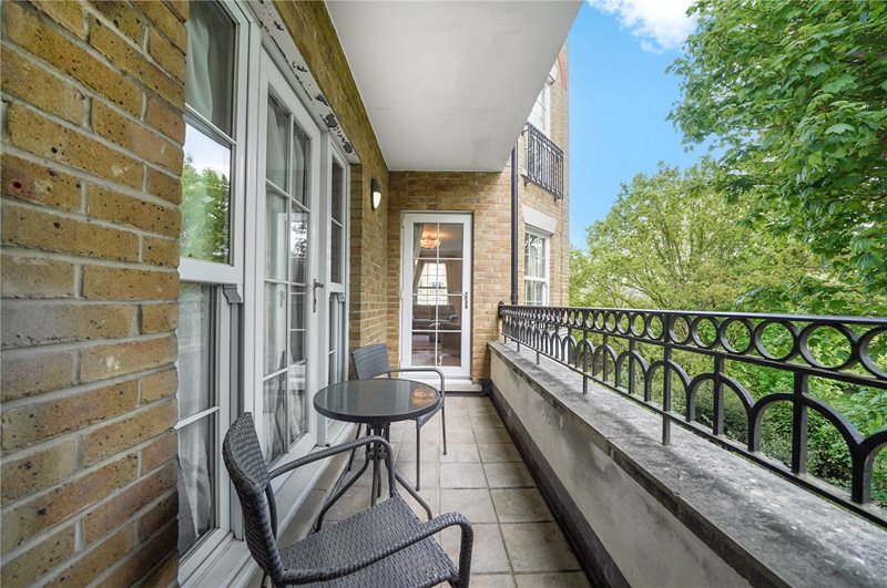 Chapman Square, London, SW19