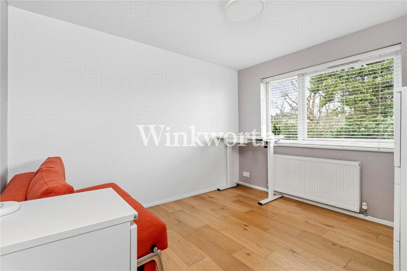 Lucerne Close, London, N13