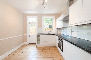 Thames Road, Chiswick, W4
