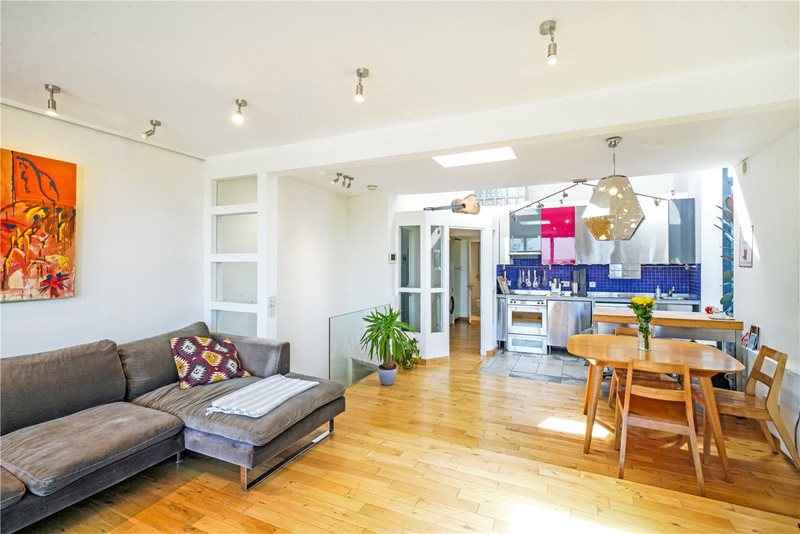 Archway Road, London, N6