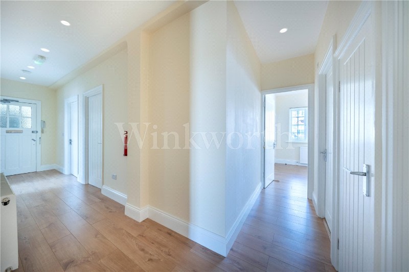 Vivian Avenue, London, NW4