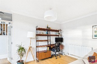 Cherry Laurel Walk, London, SW2