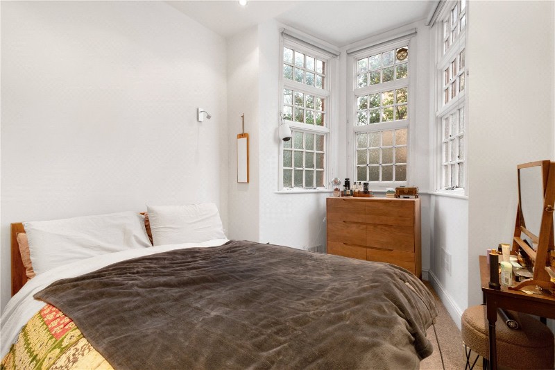 Grove Park, Camberwell, London, SE5