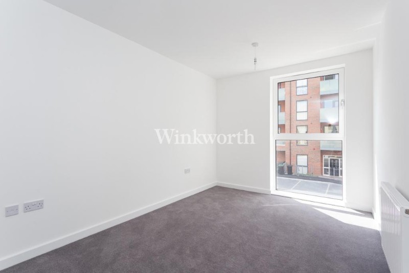 Bathurst Square, London, N15