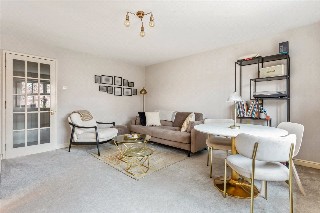 Lisle Close, London, SW17