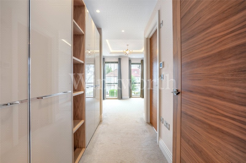 The Grove, London, NW11