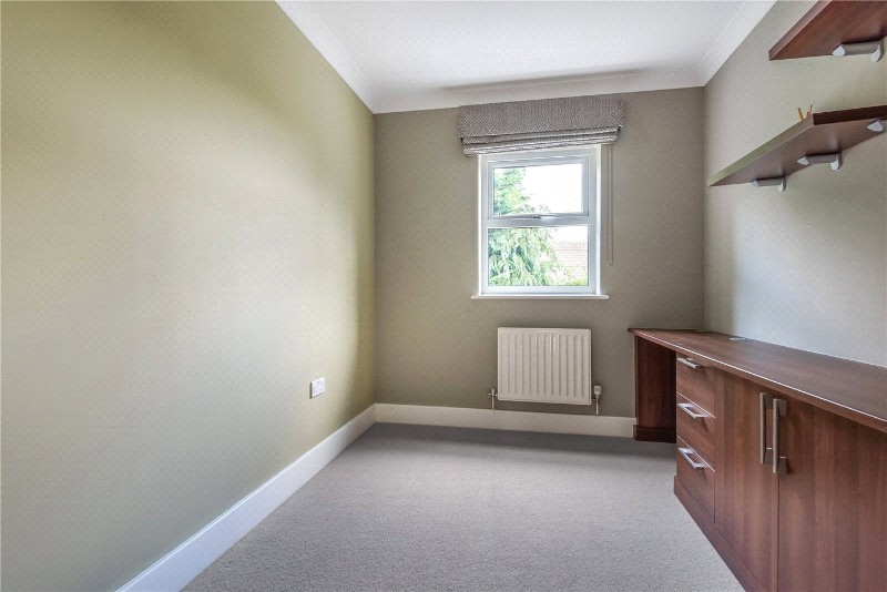 St. James Gate, Sunningdale, Berkshire, SL5