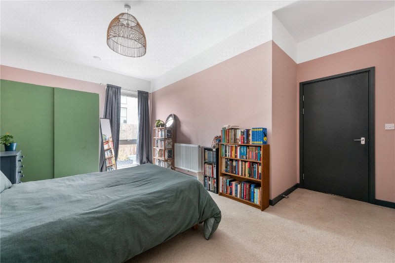 Swan Lane, London, N4